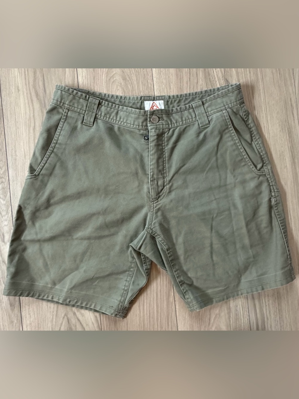 LIVSN Shorts Mens 32 Green Canvas Chino Stretch Hiking Outdoor
